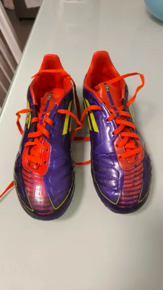 Botas Fútbol Adidas F50 Tacos cesped.Talla 36