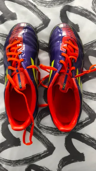 Botas Fútbol Adidas F50 Tacos cesped.Talla 36