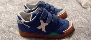 Botas de fútbol niño azules