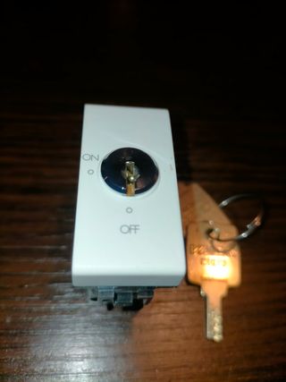 BTicino N4012 interruttore a chiave