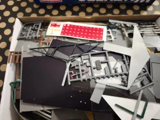 Restos de maquetas de edificios N