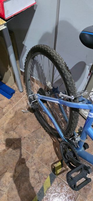 Bicicleta de montaña de aluminio