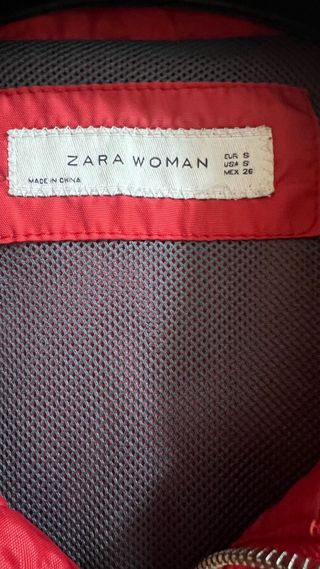 Parka Zara Roja