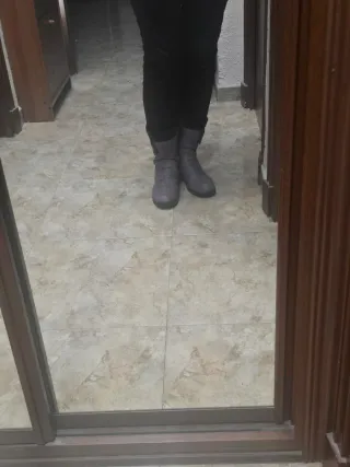 Botas moradas talla 40