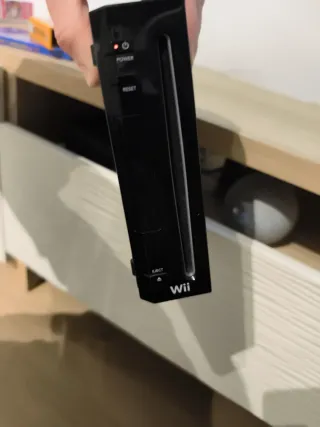 Wii negra y muchos extras