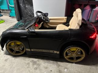 Porsche eléctrico para niños