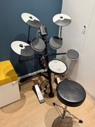 Batería Electrónica Roland V-Drums TD-1KV