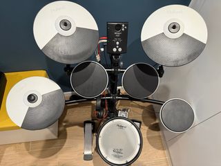 Batería Electrónica Roland V-Drums TD-1KV