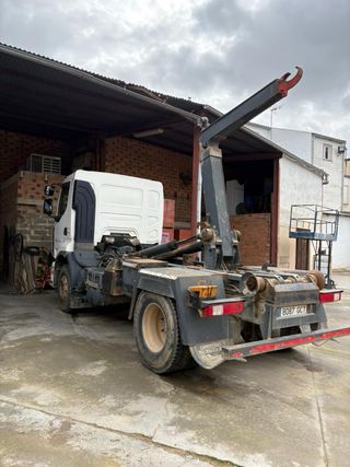 Camión Renault 8087 GCT