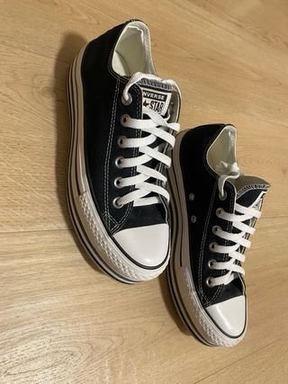 Converse negras plataforma