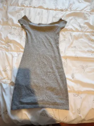 Vestido gris de canalé