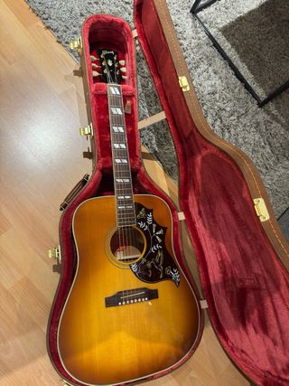 Gibson Hummingbird HCS 2024