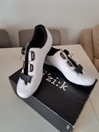 Zapatillas Ciclismo Fizik Blancas 41