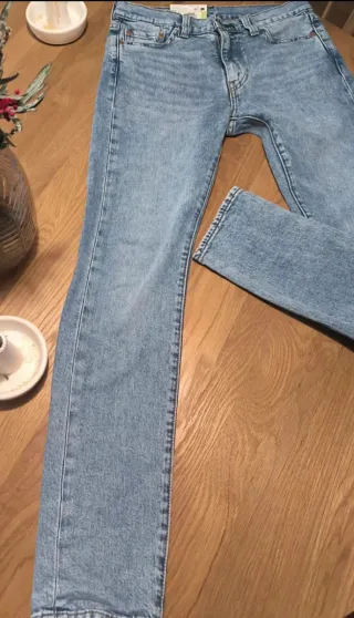 Pantalón Levis 510 Skinny Hombre Azul.