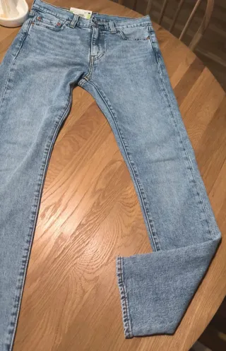 Pantalón Levis 510 Skinny Hombre Azul.