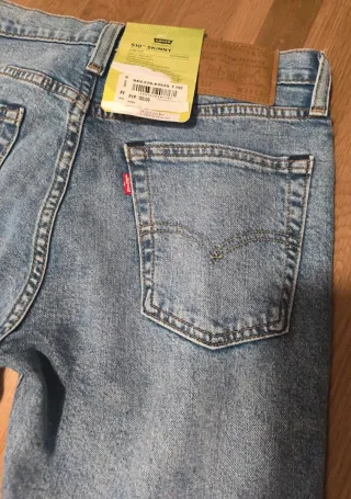 Pantalón Levis 510 Skinny Hombre Azul.