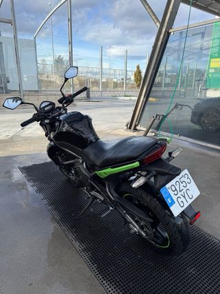 Kawasaki ER6N 2009 Negra