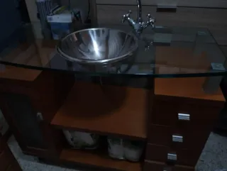 Mueble de baño con espejo madera y cristal