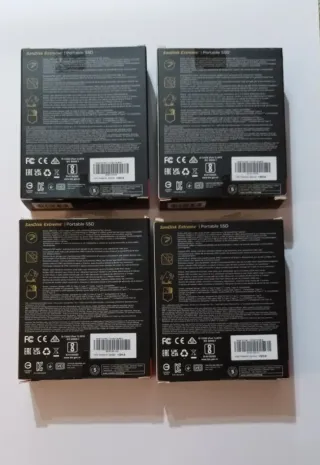4 unità SanDisk SSD Extreme portatili da 4TB