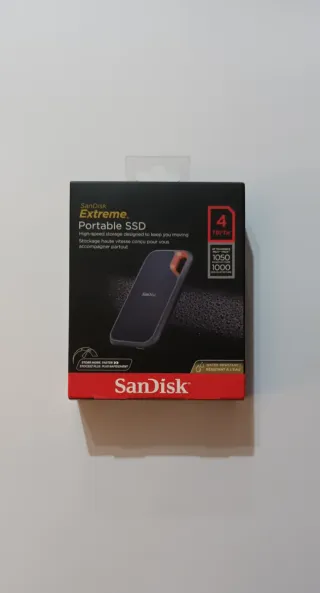 4 unità SanDisk SSD Extreme portatili da 4TB
