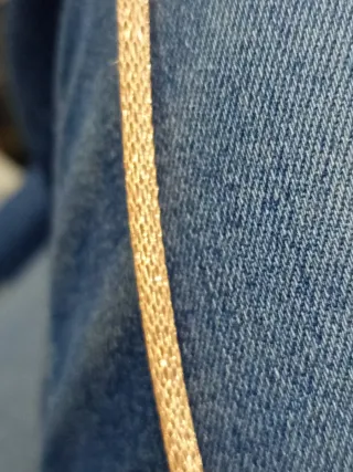 Collar dorado con cierre oro rosa