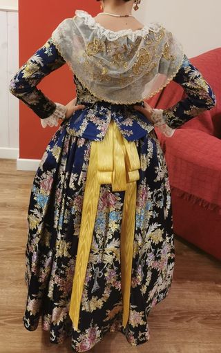 Traje de Fallera azul y dorado