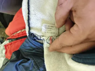 Pantalón de esquí vintage azul y rojo