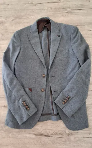 Chaqueta Zara Man Lana Gris