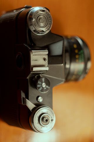 Cámara Zenit E con objetivo Helios 44-2