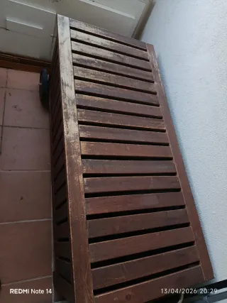Banco de almacenaje madera con ruedas