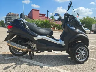 Piaggio MP3 400 Negra Automática