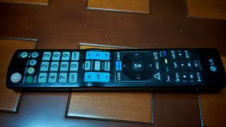 TV LG 47 Full HD Cinema 3D + 6 Gafas