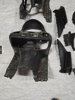 Piezas de plástico negro para coche