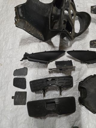 Piezas de plástico negro para coche