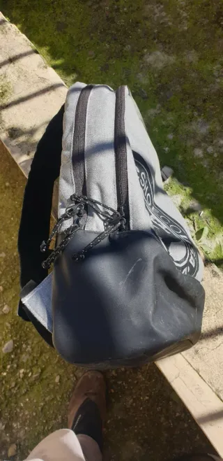 Mochila DC Shoes Negra y Gris