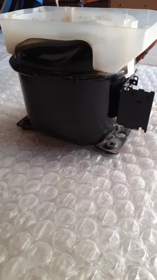 COMPRESOR FRIGORÍFICO FAGOR MODELO FC-47PIED