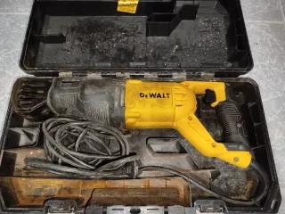 Sierra de sable DeWalt