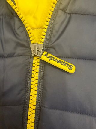 Plumífero Superdry Azul y Amarillo Talla M