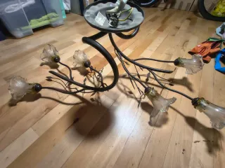 Lámpara de forja y cristal templado