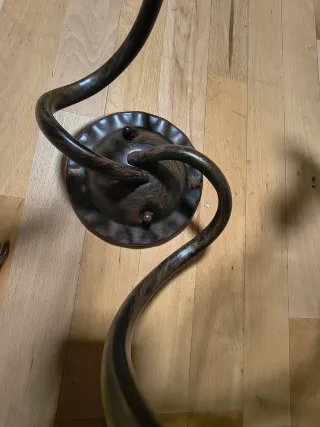 Lámpara de forja y cristal templado