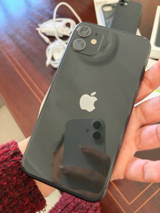 iPhone 11 Apple