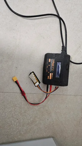 Emisora Spektrum DX8 + Dron + Monitor + Cargador