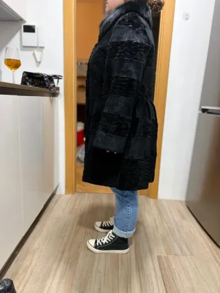 Abrigo negro zorro y conejo