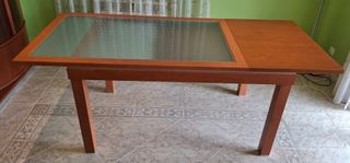 Mesa Comedor Madera y Vidrio.