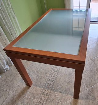Mesa Comedor Madera y Vidrio.