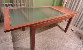 Mesa Comedor Madera y Vidrio.