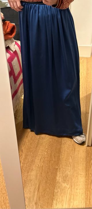 Falda larga azul