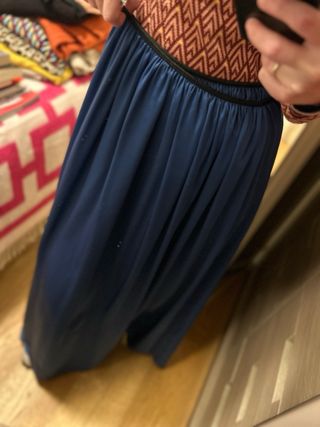 Falda larga azul