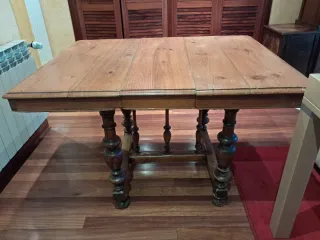 Mesa de pino y roble maciza