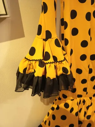 Vestido Flamenco Lunares Amarillo y Negro Aire de